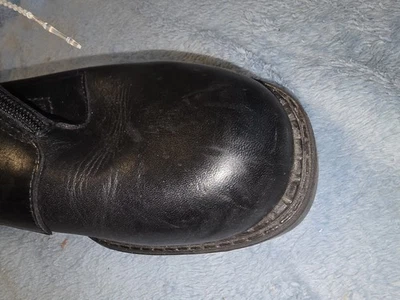 Nuevo BLONDO Mujer Piel de Oveja Negro Tobillo Plano Frontal Cremallera Bota Zapato Talla 9 B Foto 1 de 4