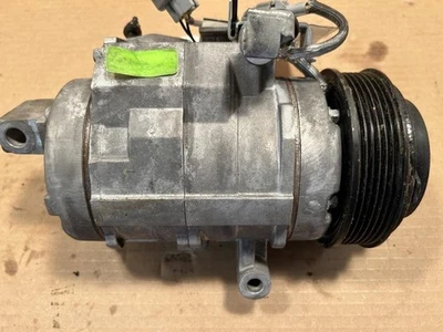 Compressor de ar A/C Toyota Sequoia 2001–2007 4,7L - Imagem 1 de 2