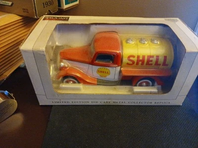 Shell Oil 1937 Ford Tanker Truck Liberty Classics Diecast..nib...nos... - Image 1 of 4