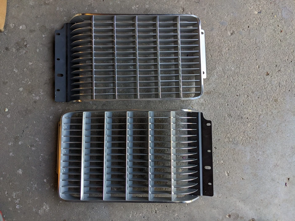 Juego de rejilla Oldsmobile Delta 88 Royale 1971 nuevo de lote Foto 1 de 4