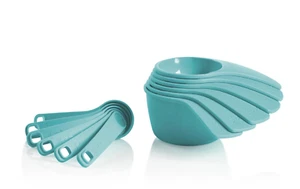 Juego de tazas y cucharas Tupperware Measuring Mates en color menta nuevo - Imagen 1 de 4