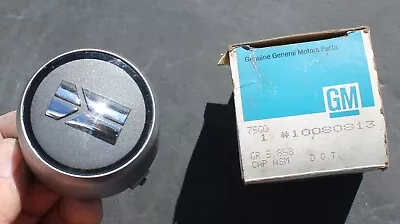 NOS Oldsmobile Cutlass Calais Firenza Silver Wheel Center Cap #10080813 (One) - Image 1 of 4