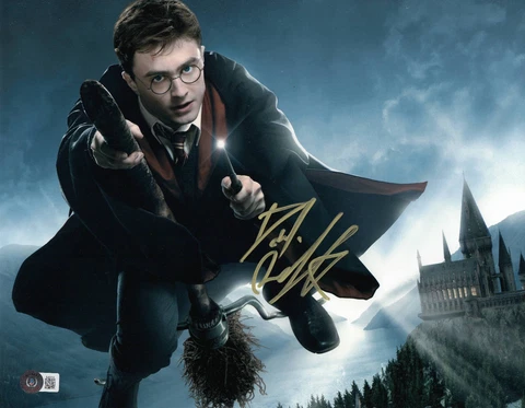 DANIEL RADCLIFFE SIGNED AUTOGRAPHED HARRY POTTER 11X14 PHOTO BECKETT BAS COA 38 Cover