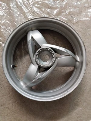 Bufanda llanta trasera BMW F650cs K14 Foto 1 de 4