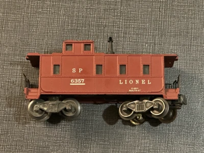 LIONEL #6357 O GAUGE ILLUMINATED RED SP CABOOSE - Image 1 of 4