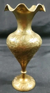 Vaso in ottone massiccio floreale inciso foglia fiorito alto 5,5” India lucido - Foto 1 di 6