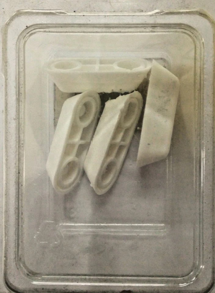 Kit 4 pezzi Paracolpi per sedile WC in plastica modello ROUND nuovo  - Immagine 1 di 1