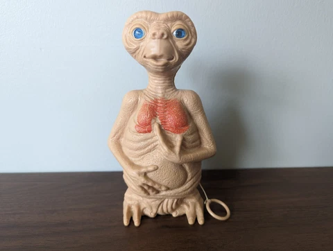 Vintage 1982 E.T. Talking Pull String Toy Figure LJN Universal Studios 7 inch Cover