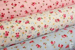 100% Baumwolle Bedruckter Stoff - Mini Schleifen & Herzen - Rose & Hubble - - Bild 1 von 4