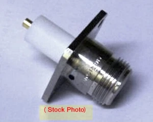 MA-Com / AMP 3052-1201-10 ~ Type N 0Hz to 11GHz 50Ω ST Flange Mount Receptacle - Picture 1 of 4