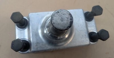 Montaje de motor Ford F81A-5087-AC para F650 F750 Foto 1 de 4