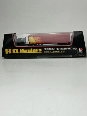 Shinsei Diecast No. 4165 HO Scale Peterbilt Refrigerated Semi Truck with Box - Image 1 of 4