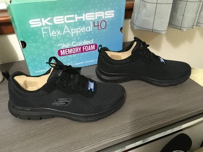 BNWB Skechers Flex Appeal 4.0 With Air-Cooled Memory Foam Trainers, Size Uk 7 - Image 1 of 4