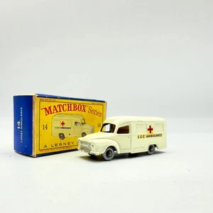 Matchbox Lesney 14c Lomas Ambulance SPW CRISS-CROSS Roof Boxed Regular Wheels  - Bild 1 von 17