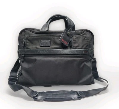 Tumi Alpha 2 Compact Large Screen Briefcase Trave Laptop Bag Nylon Black 26114D2 - Image 1 of 4