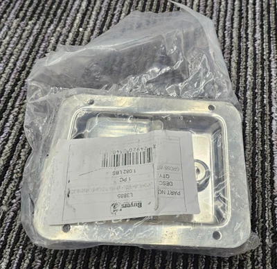 Buyers L3885 Standard Size SS Flush Mount Rectangular Paddle Latch Steel - Image 1 of 4