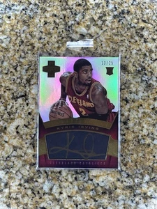 2012 Panini Innovation Kyrie Irving Cavaliers RC Rookie Gold Auto #/25 - Picture 1 of 2