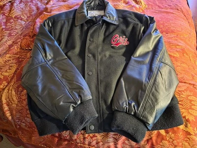 Chaqueta de cuero negra UM Griz Foto 1 de 4