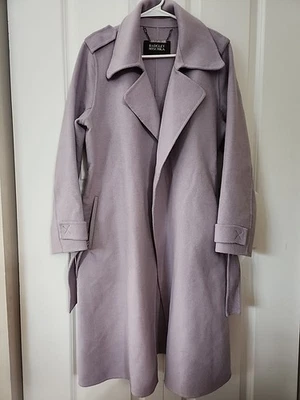 Abrigo largo de lana envolvente con cinturón BADGLEY MISCHKA lavanda para mujer talla LP  Foto 1 de 4