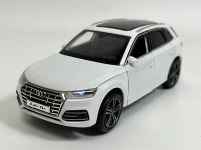 Audi Q5 Bianco LHD Luce E Suono 1:32 Scala Tayumo 32140023 - Immagine 1 di 4