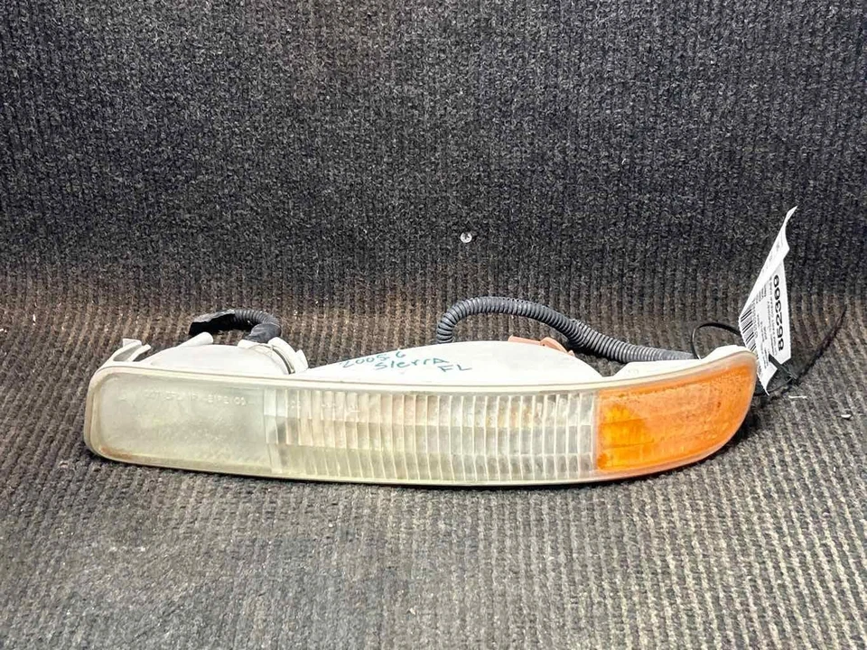 Fits 1999-07 GMC SIERRA 1500 Fog Light LH OEM#:16524673 Foto 1 de 4