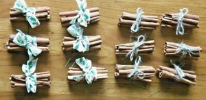 Cinnamon Sticks Decorations Bundles 8cm - Jute or Xmas ribbon bow - wreath, tree - Picture 1 of 6
