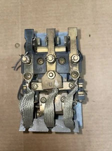 Contactor relay Elevator  Part - Picture 1 of 4