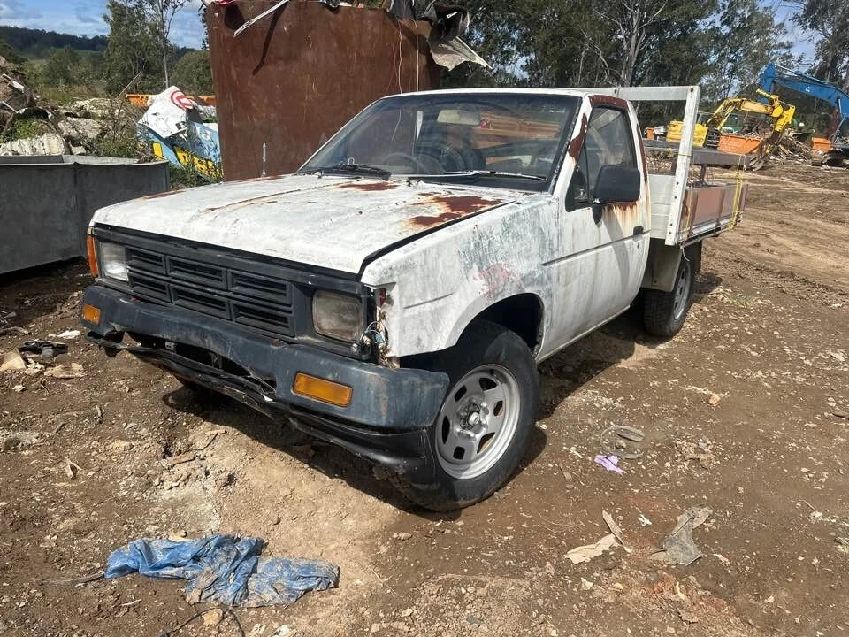 1987 Nissan Navara D21 Intake Manifold Z24 Z24i Hardbody 86-89 OEM #B469 - image 1 of 4