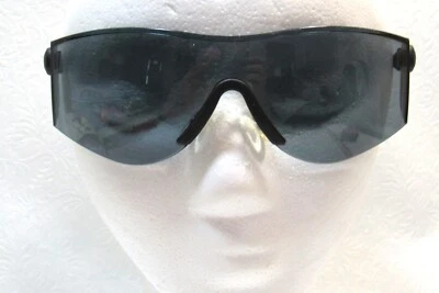Wilson Sports Safety Sunglasses Adjustable EN166 Black Oversized Vintage - Image 1 of 4