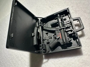 1:6 Scale MP5K with Suitcase Accessory for 12" Figures - Picture 1 of 12