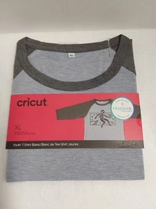 Cricut/Infusible Ink Blank T-Shirt Light Gray W/Dark Gray 3/4 Sleeves Size YXL  - Picture 1 of 6