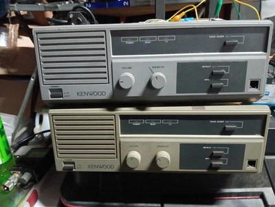 Repetidor Kenwood TKR-820 UHF - Probado Bueno - Jamón o GMRS (precio para cada uno) Foto 1 de 4