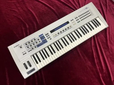 Yamaha CS-6X CS6X Digital Keyboard Synthesizer Musical Instrument Silver - Image 1 of 4
