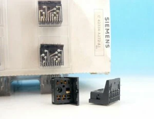 2 x V23154 C42334-A272-A1 Enchufe de relé angular genuino SIEMENS ALEMANIA PCB Montaje - Imagen 1 de 2