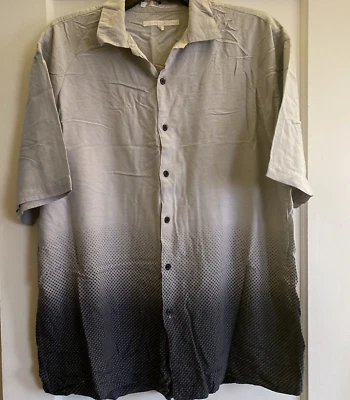 Men’s Perry Ellis large button  up collared short sleeve gray & black shirt - Image 1 of 4