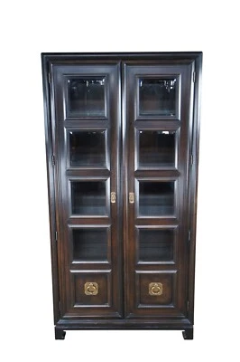 Thomasville Nogal Chinoiserie Exhibición Curiosidades Librería China Gabinete Barra Seca 80" Foto 1 de 4