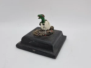 Baby Dragon Hatchling 1990's Fantasy Medieval Castle statue  - Imagen 1 de 4