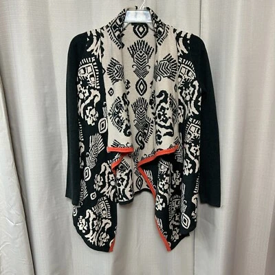 Cardigã suéter feminino THML drapeado cachoeira frente aberta tamanho pequeno cinza creme - Imagem 1 de 4