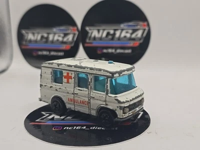 Ambulancia Mercedes Playart de colección diecast hecha en Hong Kong difícil de encontrar  Foto 1 de 4