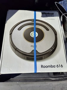 iRobot Roomba I5 Robot Vacuum With Charging Station brand new - Picture 1 of 4