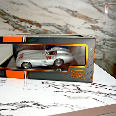 IXO models 1/43 MERCEDES BENZ  W196 R STEAMLINER N°18 GP MONZA FANGIO Ref GTM122 - Photo 1/4
