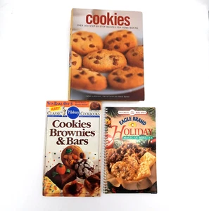 Cookies Brownies Holiday Baking Book Holiday Magic & Pillsbury Cookies Bars x3 - Bild 1 von 24