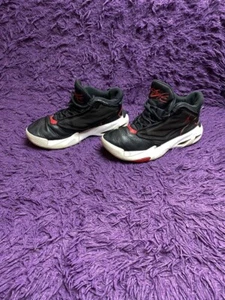 Para hombres Talla 9 Nike Air Jordan Max Aura 4 Zapatos "Bred" Negro Rojo Blanco DN3687-006 - Imagen 1 de 18