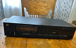 Sansui Stereo AM/FMTuner T-1100 Quartz PLL Digital Synthesizer 16 presets - Picture 1 of 7