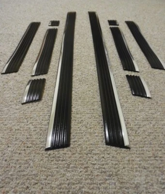 1988-99 CHEVROLET CHEVY GMC C/K  PRECUT CHROME BLACK BODY SIDE MOLDING  SC SB  - Image 1 of 4