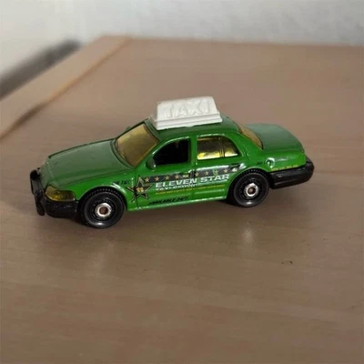Matchbox 2006 福特 Crown Victoria 绿色出租车压铸比例汽车 y2k — 第 1/4 张图片