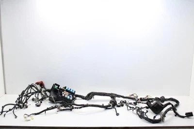 Arnés de cables debajo del capó bahía del motor Toyota Sienna 2016-18 3,5 L 82111-08F21 *ReaD* Foto 1 de 4