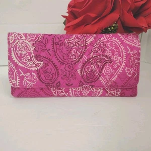 🩷 Vera Bradley gestempelt Paisley rosa große dreifach faltbare Geldbörse Bandana nicht mehr produziert  - Bild 1 von 10