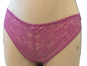 Wolford Slip mit gerader Schnürung Farbe: Orchidee Größe: Medium 61422 - Bild 1 von 6