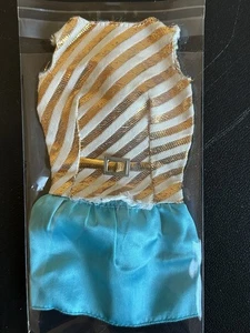 Barbie PAK Dressed Up Fashion Queen Top und blauer Satinrock - beschädigt - Bild 1 von 17